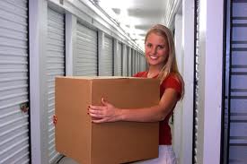 Louer un box de stockage, où trouver le moins cher ?
