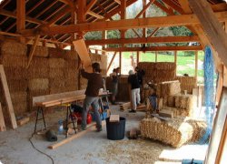 Construire une maison en paille, les adresses indispensables !